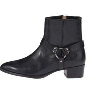 Frye Dara Boots, size 8, excellent condition!